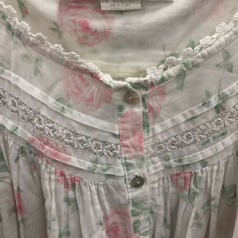 COPY - Eileen West Floral Nightgown Size Large